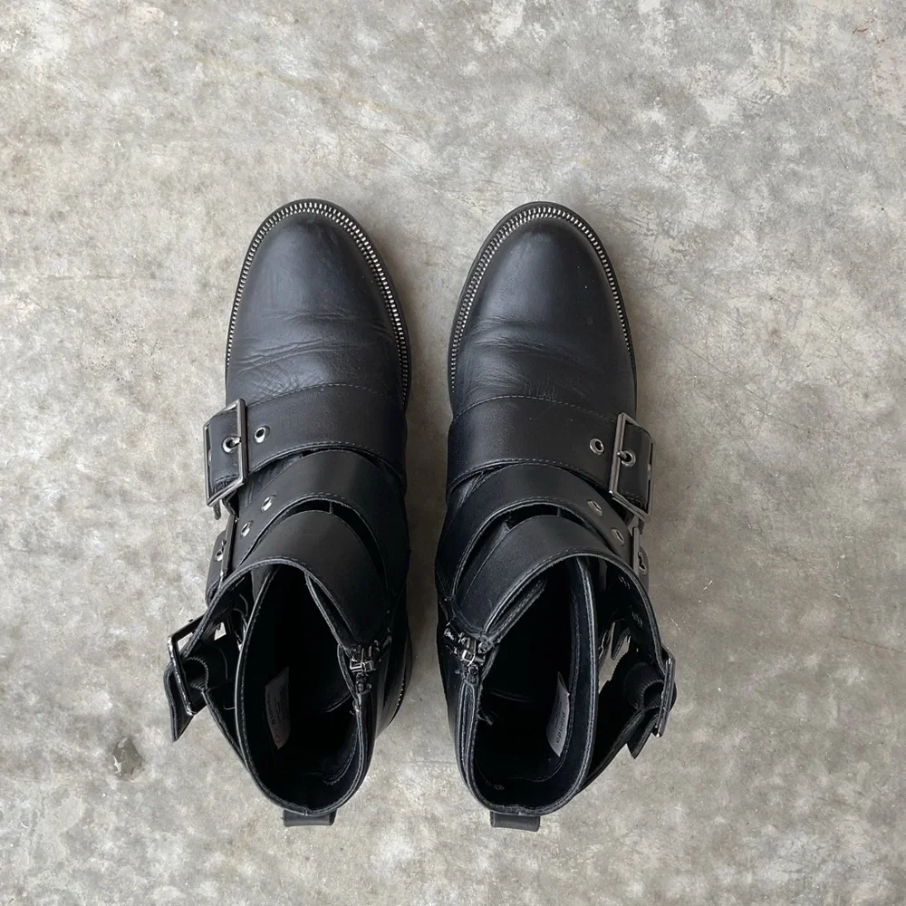 Blondo Black Double Buckle Combat Boots Size 7.5 - Picture 11 of 14